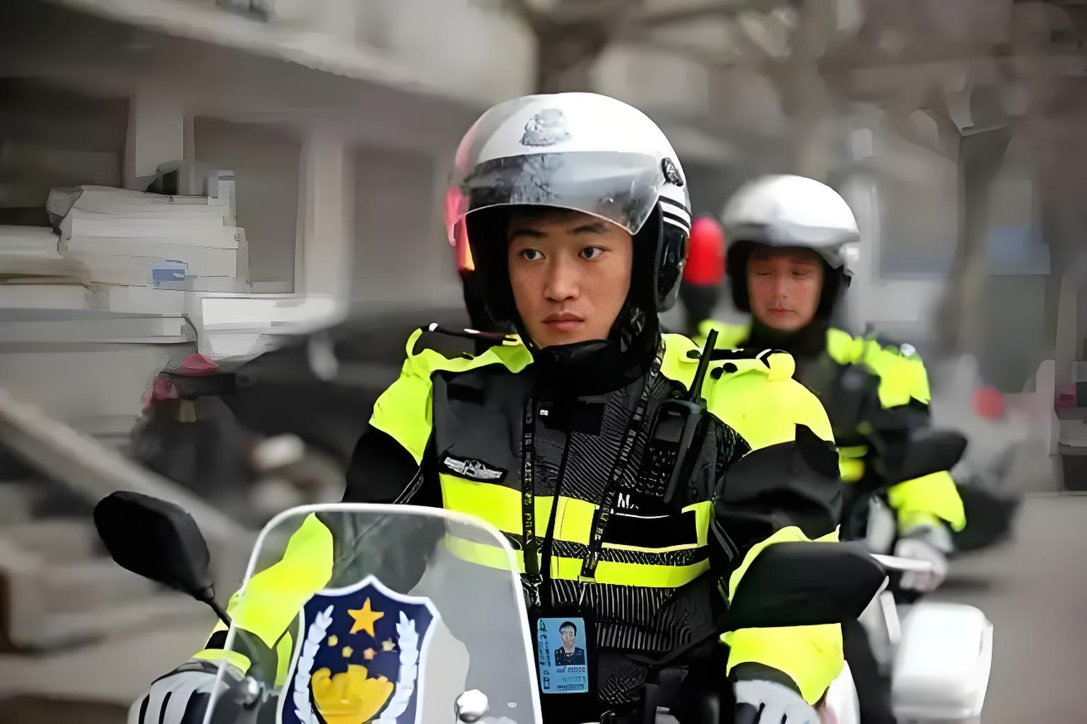 領(lǐng)導(dǎo)款拼接騎行馬甲：安全、舒適與性能提升的關(guān)鍵裝備