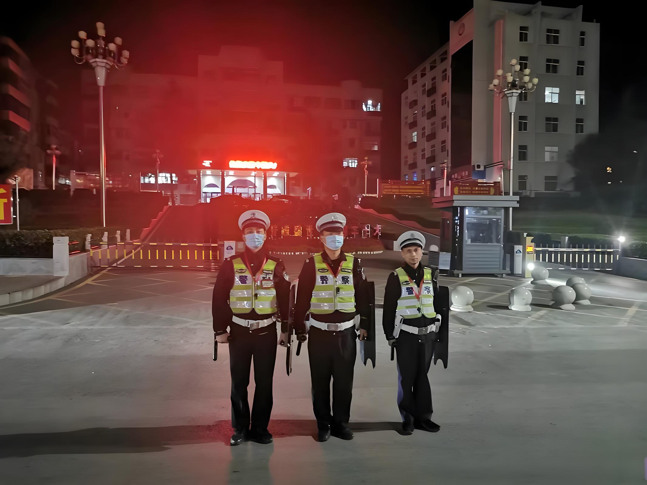 執(zhí)勤反光背心：安全與可見性的守護(hù)